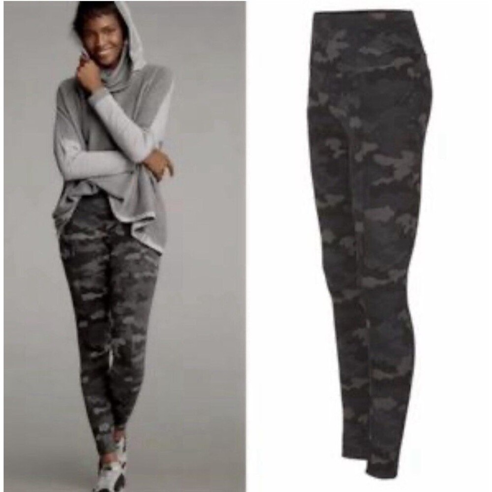 Women’s Camo Real Leggings Rewash Pants High Rise Pockets NEW WITH TAGS Lrg
